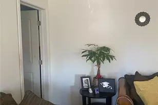 10246 Haddon, Los Angeles, CA 91331 - Photo 7