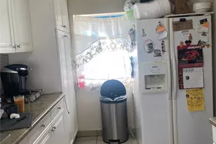 10246 Haddon, Los Angeles, CA 91331 - Photo 5