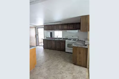 10200 Johnson #36, Phelan, CA 92371 - Photo 9
