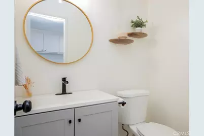 8025 70th Street, Paramount, CA 90723 - Photo 15