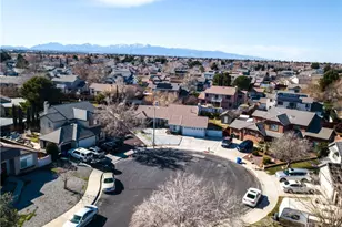 14809 Snake River Ct, Victorville, CA 92392 - Photo 37