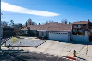 14809 Snake River Ct, Victorville, CA 92392 - Photo 35