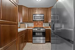 8425 Sunset Trail, Rancho Cucamonga, CA 91730 - Photo 9