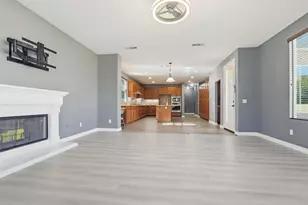 2947 Gilbert Ave, Corona, CA 92881 - Photo 15