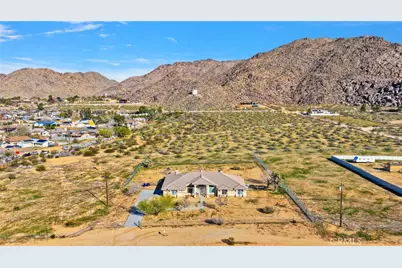 24040 Cuyama, Apple Valley, CA 92307 - Photo 45