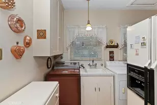 228 E Granada Ct, Ontario, CA 91764 - Photo 27