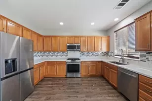 16764 Desert Lily, Victorville, CA 92394 - Photo 7