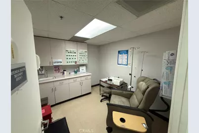 809 S Atlantic Boulevard, Monterey Park, CA 91754 - Photo 17
