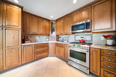 736 N Stephora Avenue, Covina, CA 91724 - Photo 15