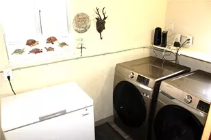 1671 Twin Lakes, Wrightwood, CA 92397 - Photo 19