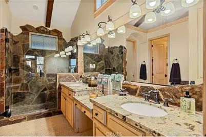 27920 Matterhorn, Lake Arrowhead, CA 92352 - Photo 17