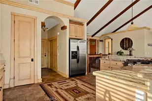 27920 Matterhorn, Lake Arrowhead, CA 92352 - Photo 9