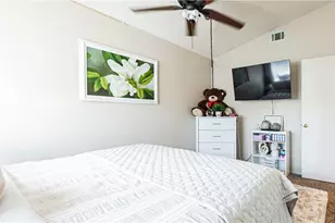 12450 Silverwood Ln, Victorville, CA 92395 - Photo 15