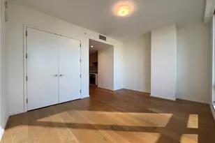 877 Francisco, Los Angeles, CA 90017 - Photo 5