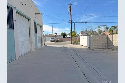 299 W Olive #C, Colton, CA 92324 - Photo 19