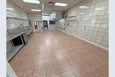 299 W Olive #C, Colton, CA 92324 - Photo 15