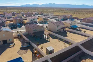 10150 Francis Ct, Adelanto, CA 92301 - Photo 33