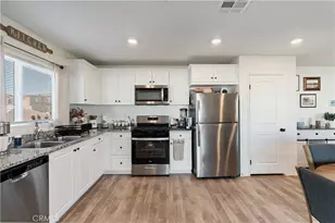 10150 Francis Ct, Adelanto, CA 92301 - Photo 9