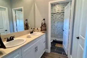 21709 Bene Dr, Saugus, CA 91350 - Photo 11