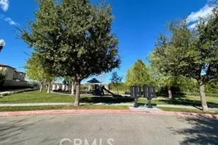 21709 Bene Dr, Saugus, CA 91350 - Photo 31