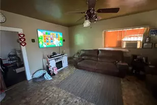 1067 S Rowan, Los Angeles, CA 90023 - Photo 19