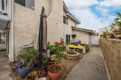 7471 Marigold, Highland, CA 92346 - Photo 43