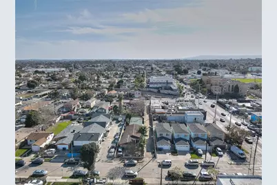 10606 Avalon Boulevard, Los Angeles, CA 90003 - Photo 49