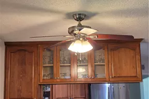 1351 E Bankers Dr, Carson, CA 90746 - Photo 7