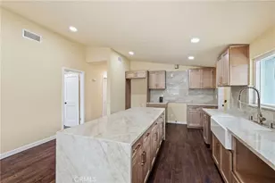 8008 Greenbush Ave, Panorama City, CA 91402 - Photo 9