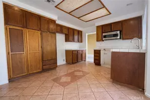 22500 Greenwich Ct, Moreno Valley, CA 92553 - Photo 7