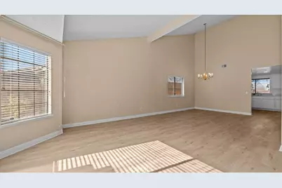 1311 Camran Avenue, Lancaster, CA 93535 - Photo 7