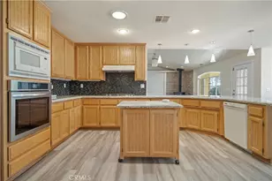 13190 Cromdale, Oak Hills, CA 92344 - Photo 23