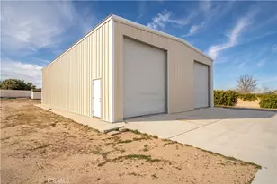 13190 Cromdale, Oak Hills, CA 92344 - Photo 59