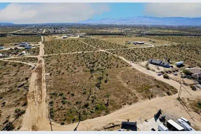 12350 Pueblo Trail, Victorville, CA 92392 - Photo 9