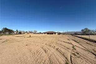 10466 10th Ave, Hesperia, CA 92345 - Photo 27