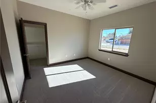 10466 10th Ave, Hesperia, CA 92345 - Photo 17