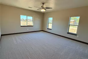 10466 10th Ave, Hesperia, CA 92345 - Photo 11