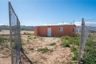 5827 Old Woman Springs, Johnson Valley, CA 92285 - Photo 29