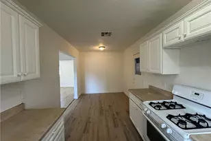 7359 Louise Ave, Van Nuys, CA 91406 - Photo 11