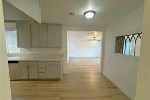 547 S Yorba St, Orange, CA 92869 - Photo 5