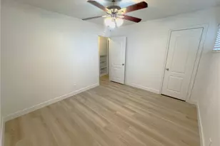 547 S Yorba St, Orange, CA 92869 - Photo 17