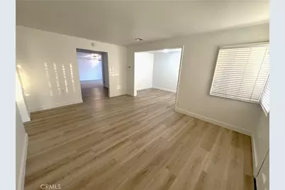 547 S Yorba Street, Orange, CA 92869 - Photo 3