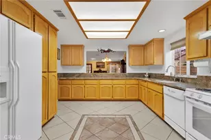 13287 Sea Gull Dr, Victorville, CA 92395 - Photo 19