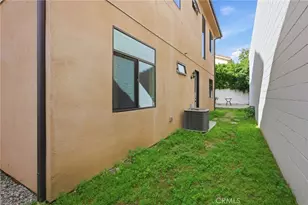 7608 Ani Wy, North Hollywood, CA 91605 - Photo 43
