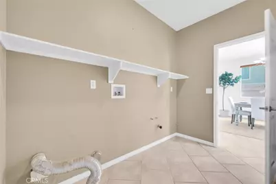 8424 Hoover Court, Oak Hills, CA 92344 - Photo 21