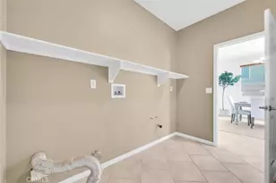 8424 Hoover Ct, Oak Hills, CA 92344 - Photo 21