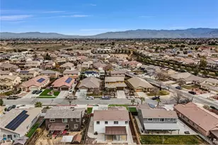 8424 Hoover Ct, Oak Hills, CA 92344 - Photo 35