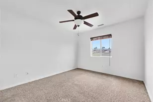 8424 Hoover Ct, Oak Hills, CA 92344 - Photo 27