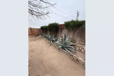305 Beverly Avenue, Barstow, CA 92311 - Photo 21