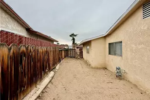 305 Beverly Ave, Barstow, CA 92311 - Photo 23